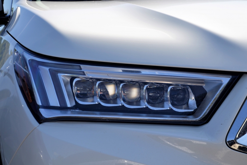 concession-auto-PIERREFEU DU VAR-min_acura-headlamp-2834131